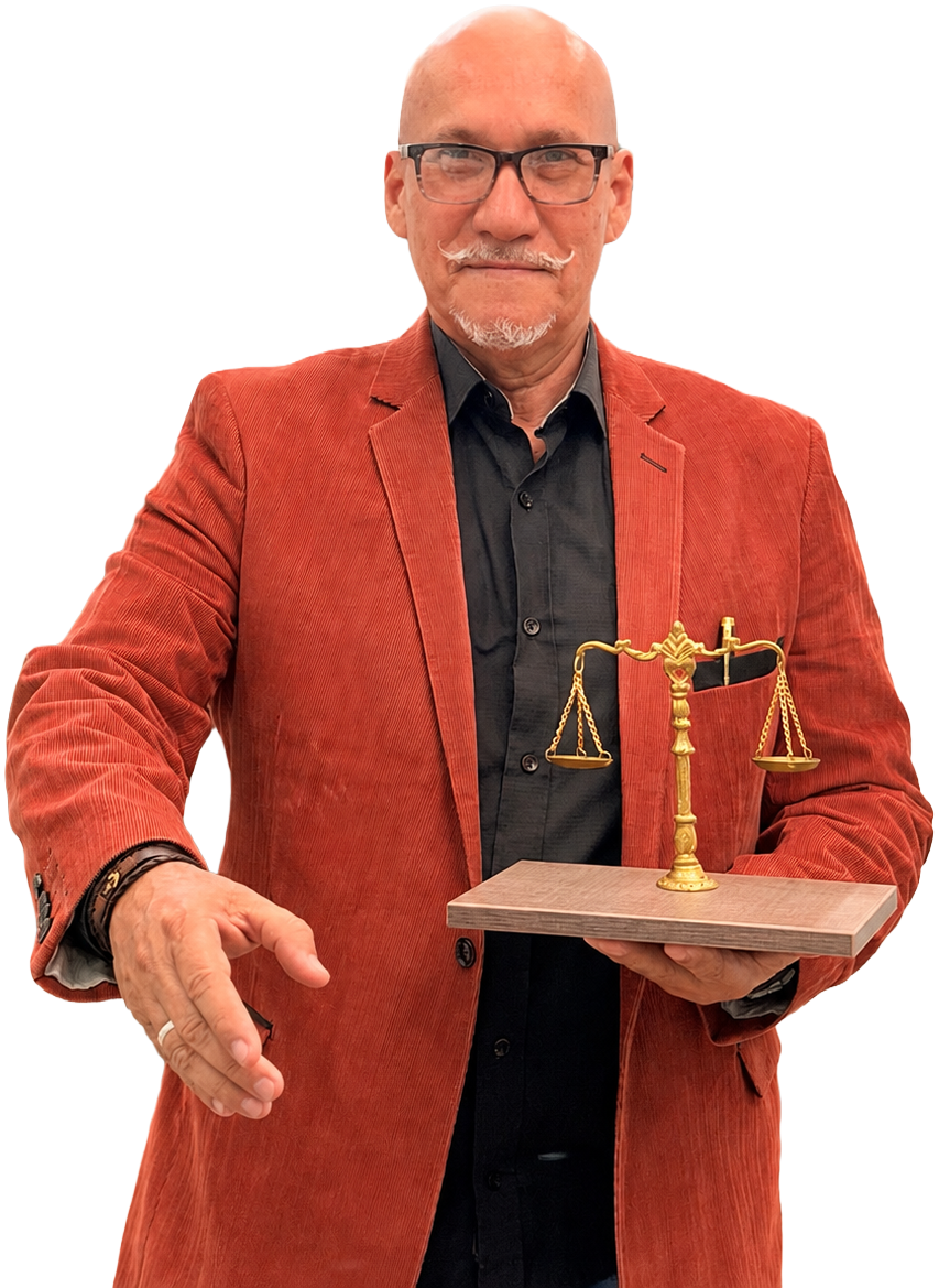 Gustavo Alberto Tenorio Vásquez, abogado mediador